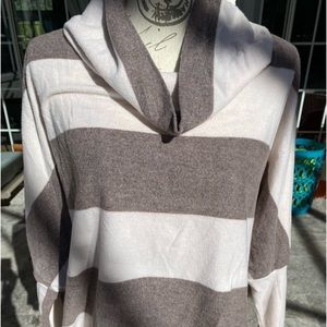 Andree by unit fleece top